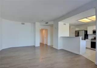 Photo #1: 2519380 Listing 