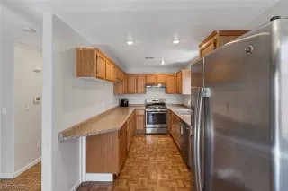 Photo #5: 2519394 Listing