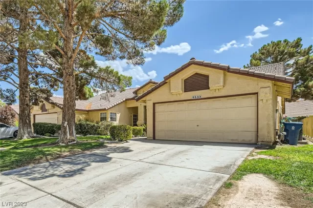 MLS: 2519510 Condo For Sale