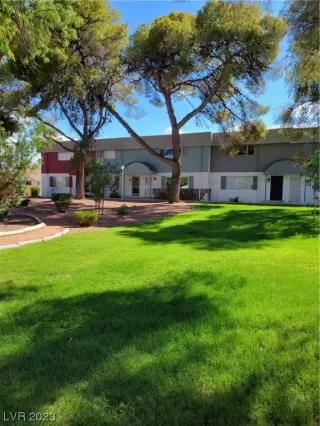 Photo #1: 2519520 Listing 