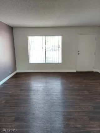 Photo #1: 2519535 Listing 