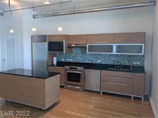 Photo #1: 2519551 Listing 