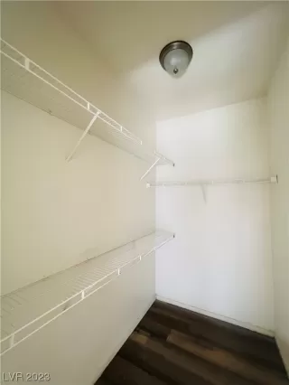 Photo #5: 2519558 Listing 