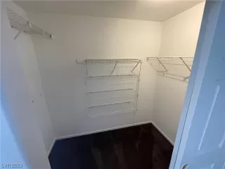 Photo #6: 2519576 Listing