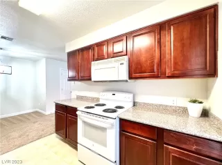 Photo #6: 2519602 Listing 