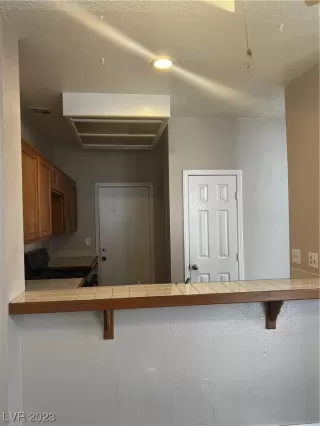 Photo #3: 2519603 Listing 