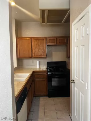 Photo #5: 2519603 Listing 