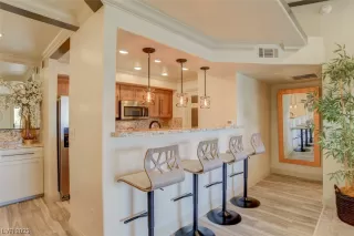 Photo #4: 2519609 Listing 