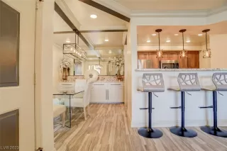 Photo #6: 2519609 Listing 