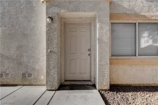 Photo #2: 2519624 Listing