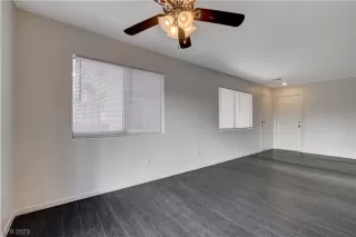 Photo #5: 2519624 Listing