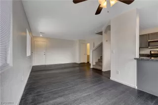 Photo #6: 2519624 Listing