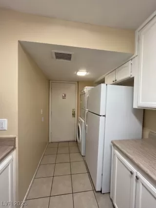 Photo #3: 2519657 Listing 