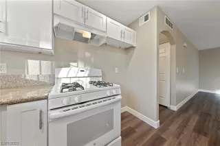 Photo #4: 2519667 Listing 