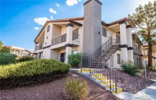 Photo #2: 2519694 Listing