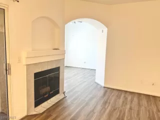 Photo #3: 2519695 Listing