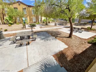 Photo #1: 2519698 Listing 