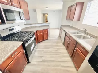 Photo #4: 2519698 Listing 