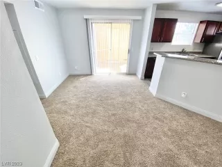 Photo #6: 2519698 Listing 