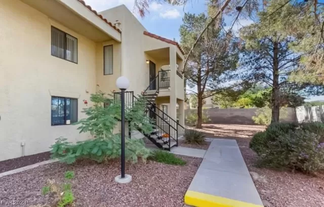 MLS: 2519713 Condo For Sale