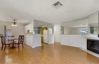 Photo #5: 2519713 Listing 