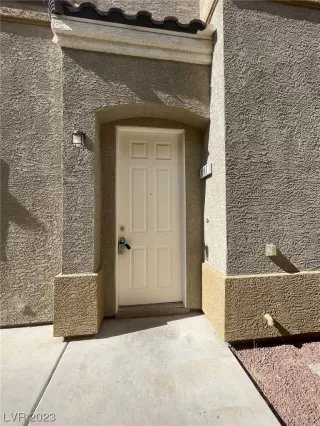 Photo #1: 2519716 Listing 