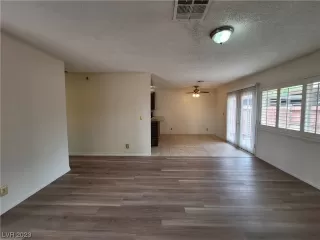 Photo #2: 2519726 Listing 