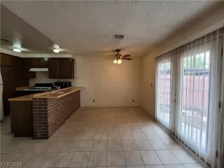 Photo #4: 2519726 Listing 