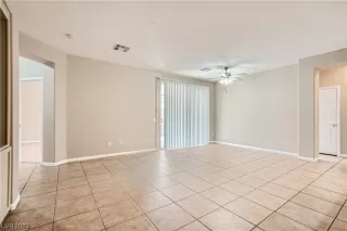 Photo #5: 2519763 Listing