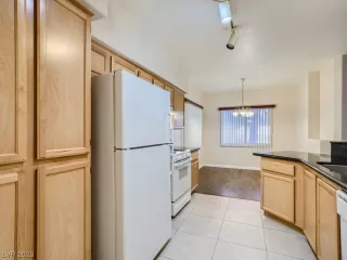 Photo #1: 2519818 Listing 