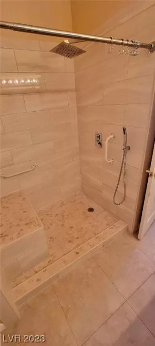 Photo #5: 2519818 Listing 