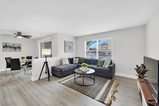 MLS: 2519823 Condo For Sale