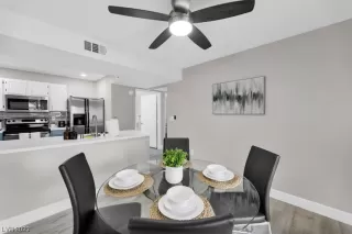 Photo #5: 2519823 Listing