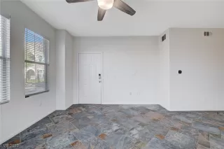 Photo #4: 2519844 Listing