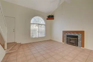 Photo #6: 2519845 Listing 