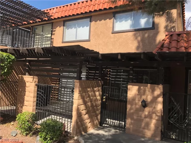 MLS: 2519847 Condo For Sale