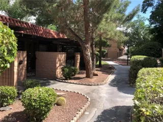 Photo #1: 2519847 Listing