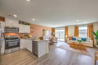 Photo #5: 2519851 Listing