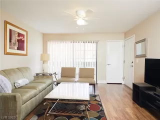 Photo #1: 2519861 Listing 