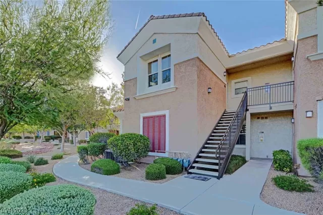 MLS: 2519864 Condo For Sale