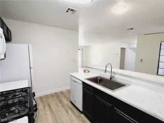 Photo #6: 2519867 Listing 