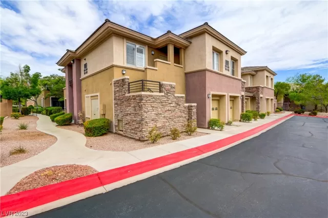 MLS: 2519873 Condo For Sale