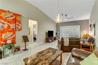 Photo #6: 2519873 Listing 