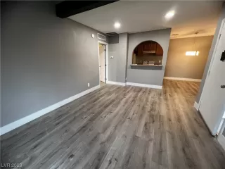 Photo #1: 2519875 Listing