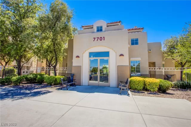 MLS: 2519904 Condo For Sale