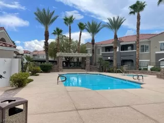 Photo #2: 2519919 Listing 