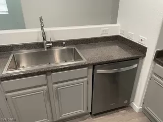 Photo #6: 2519919 Listing 