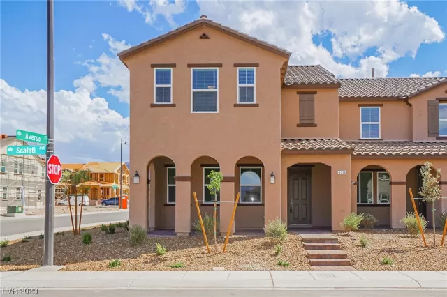 MLS: 2519924 Condo For Sale