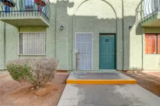 Photo #3: 2519926 Listing