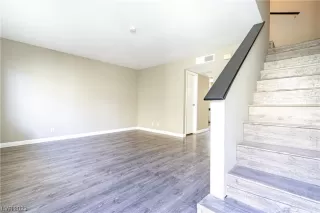 Photo #3: 2519944 Listing 